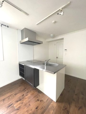 広尾ラ・カリテ