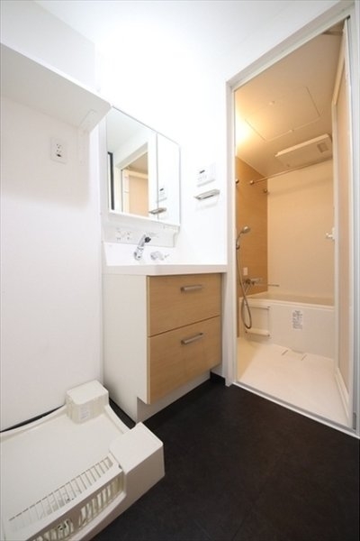 ハーモニーレジデンス新宿御苑THEEAST