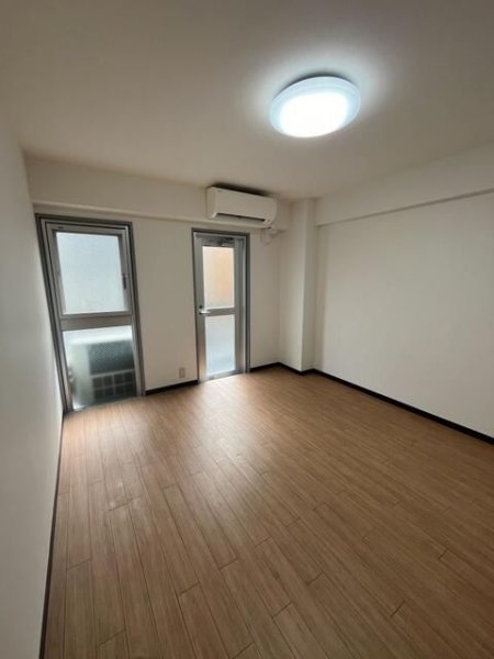 麻布狸穴ナショナルコート