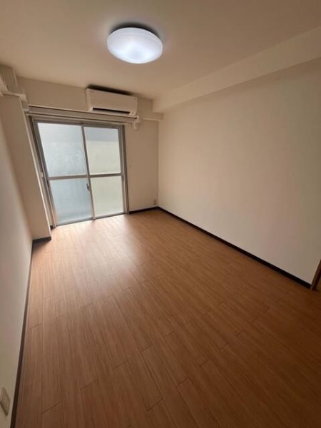 麻布狸穴ナショナルコート