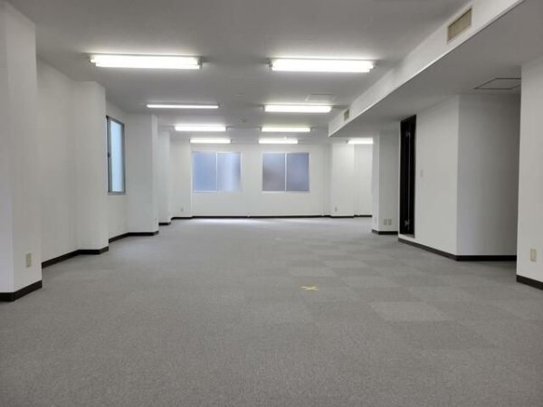 東酒類ビル