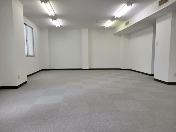 東酒類ビル