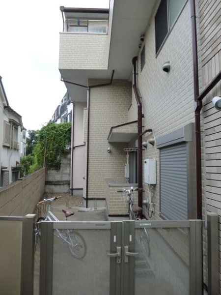 グランツブルク駒場