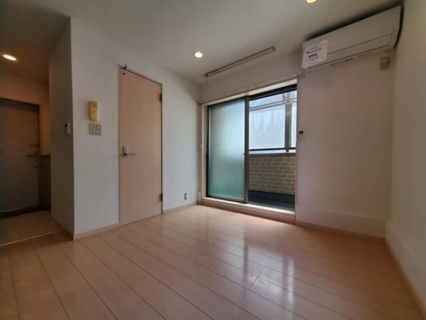 グランツブルク駒場