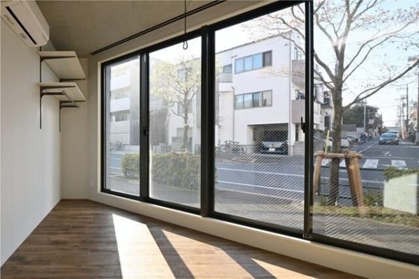 Ｂａｒｋ　Ｌａｎｅ　Ｋａｍｉｎｏｇｅ