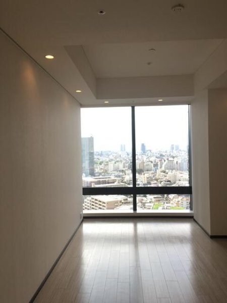 ラ・トゥール新宿グランド