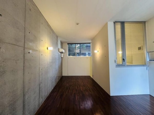 ａ　ｐｌａｃｅ　ｂｙ　Ｗｉｎｅ　Ａｐａｒｔｍｅｎｔ