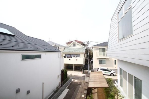 世田谷区奥沢４丁目戸建