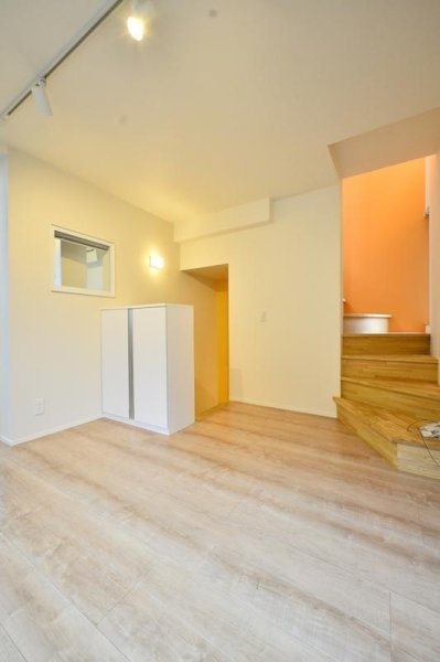 グランエッグス千歳烏山N