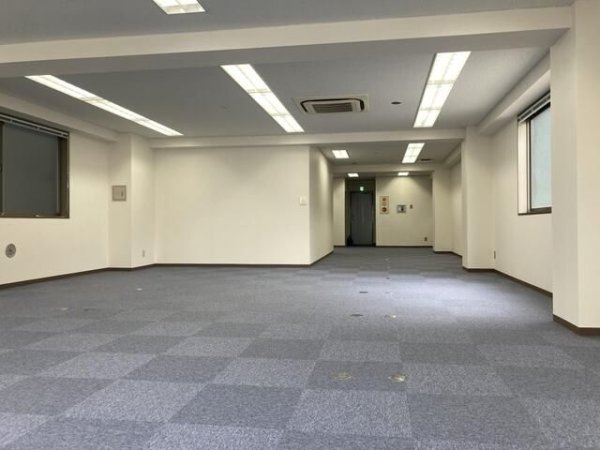 アイルズ・ＢＭビル