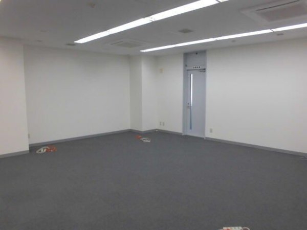 友泉本石町ビル