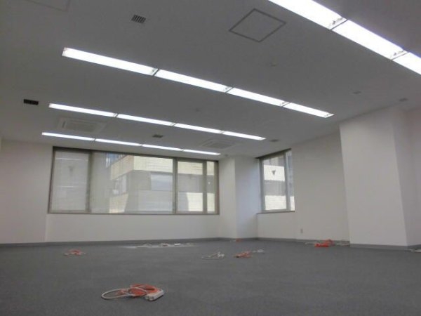 友泉本石町ビル