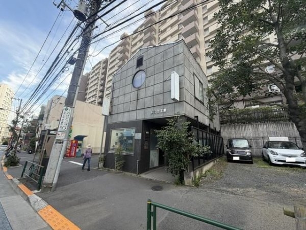 真和ビル