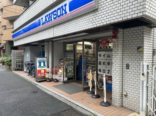 レガリアヒルズ代々木(ローソン代々木一丁目店)