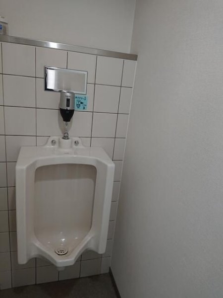 スタッフハウスビル