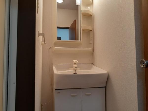 南アルプス市小笠原のアパート