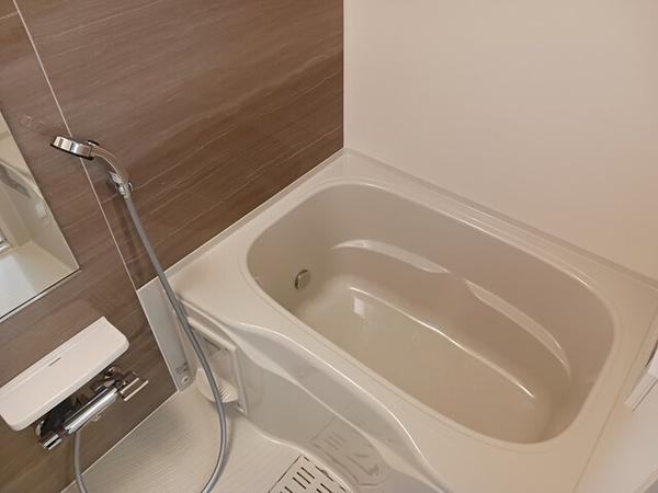 笛吹市石和町川中島のアパート