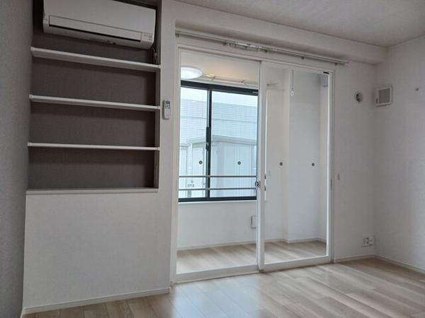 笛吹市石和町川中島のアパート