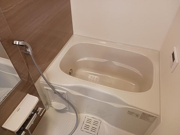 笛吹市石和町川中島のアパート