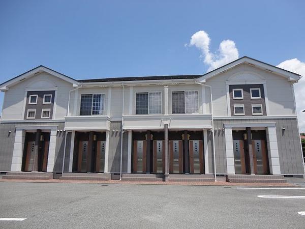 中央市西花輪のアパート