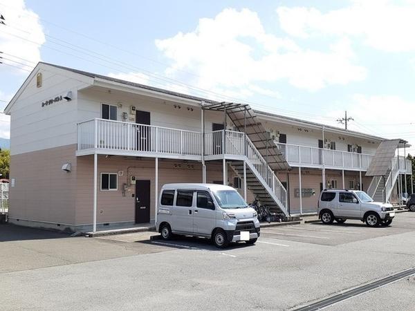甲州市塩山熊野のアパート