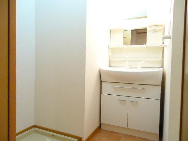 甲府市大里町のアパート
