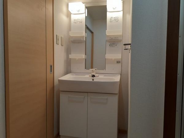 笛吹市石和町下平井のマンション