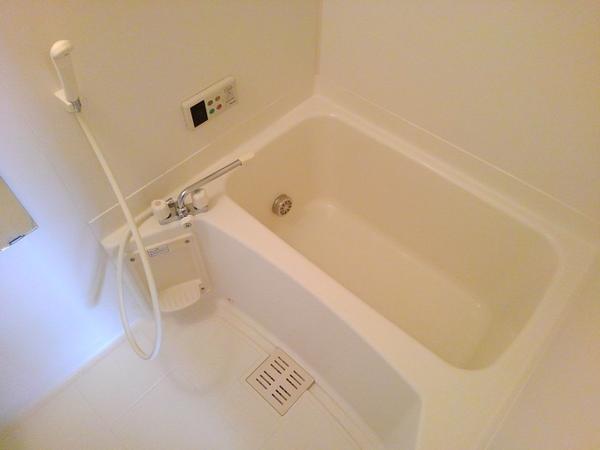 南アルプス市古市場のアパート