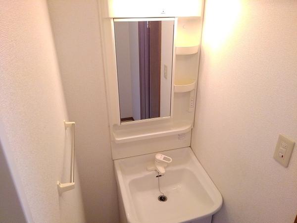 南アルプス市古市場のアパート