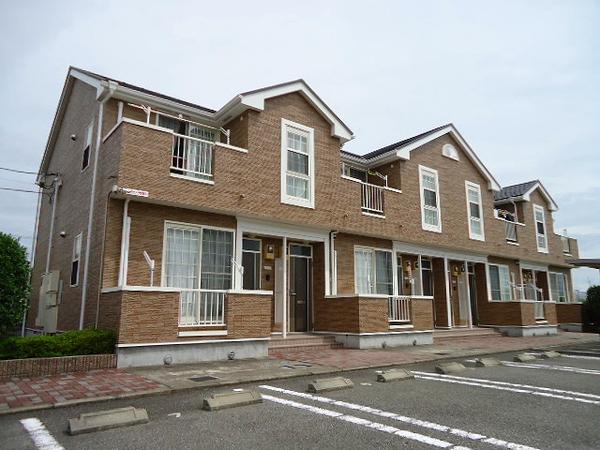 南アルプス市西野のアパート
