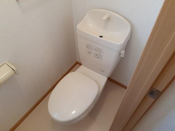 南アルプス市西野のアパート