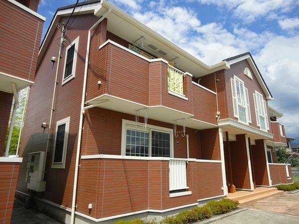 山梨市七日市場のアパート