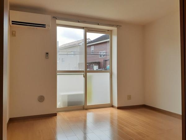 甲府市国母８丁目のアパート