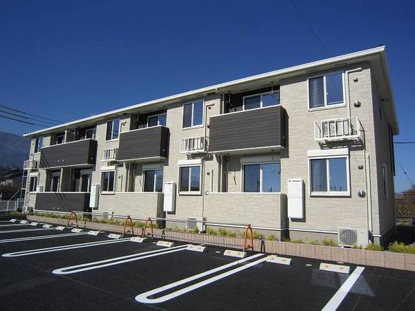 南アルプス市鮎沢のアパート