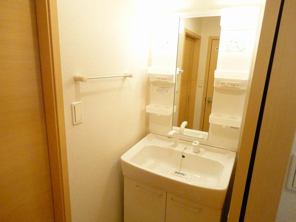 笛吹市石和町井戸のアパート