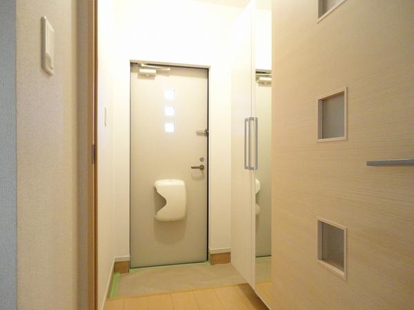 甲府市岩窪町のアパート