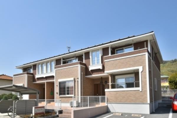 甲府市岩窪町のアパート