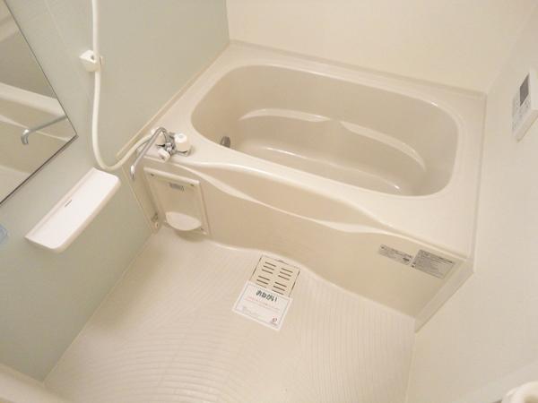 甲府市岩窪町のアパート