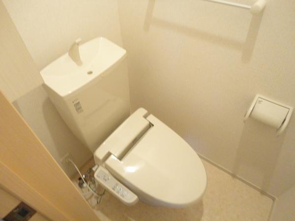 甲府市岩窪町のアパート