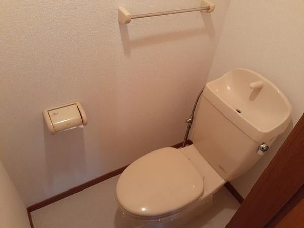 甲府市下小河原町のアパート