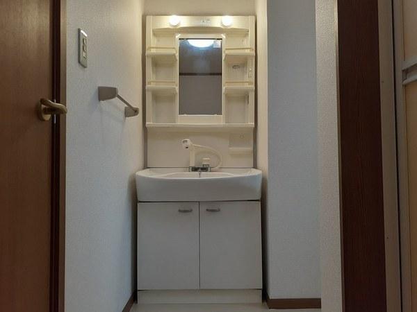 甲斐市竜王新町のアパート