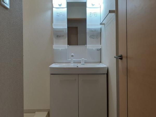 中巨摩郡昭和町西条のアパート