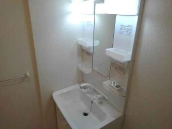 中巨摩郡昭和町西条のアパート