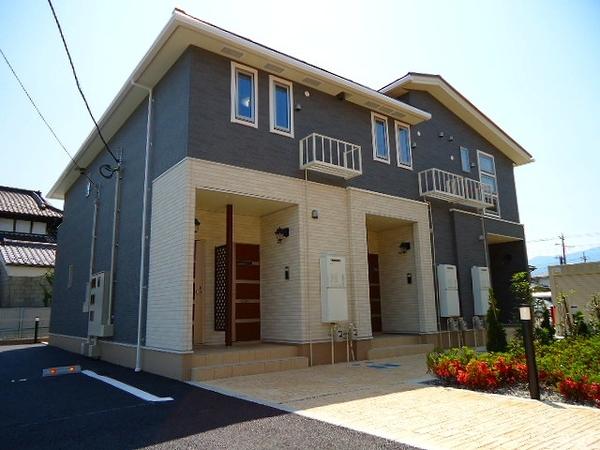 中巨摩郡昭和町清水新居のアパート