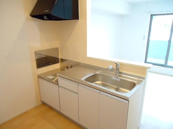 中巨摩郡昭和町清水新居のアパート
