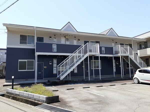 甲府市国母７丁目のアパート