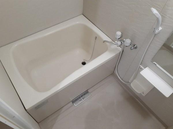 甲府市国母７丁目のアパート