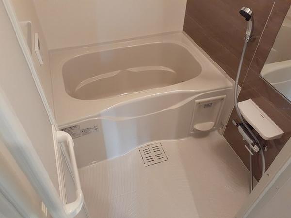 笛吹市春日居町鎮目のアパート