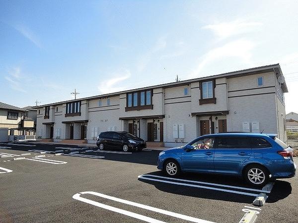 甲府市新田町のアパート