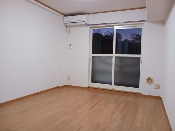 甲府市中小河原１丁目のアパート